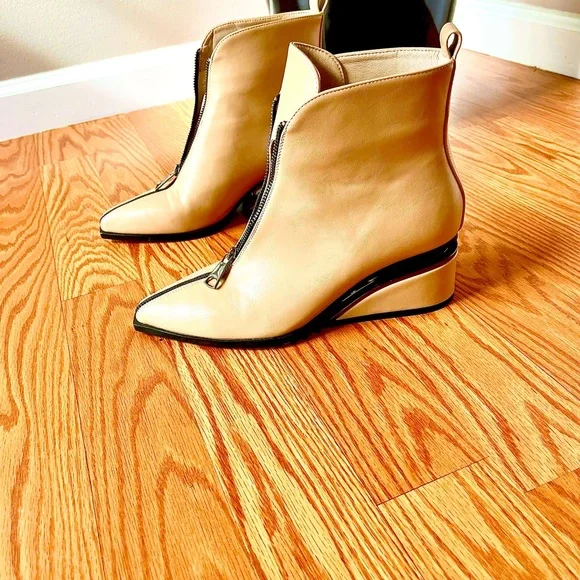 Chic Tan Ankle Booties - Picture 4 of 5